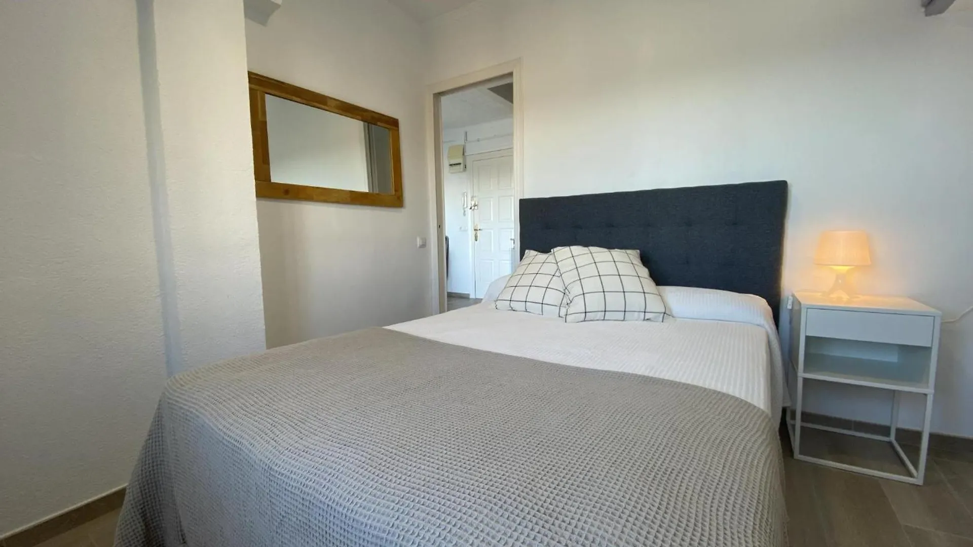 L' Escala 21107 Sea View 아파트 스페인