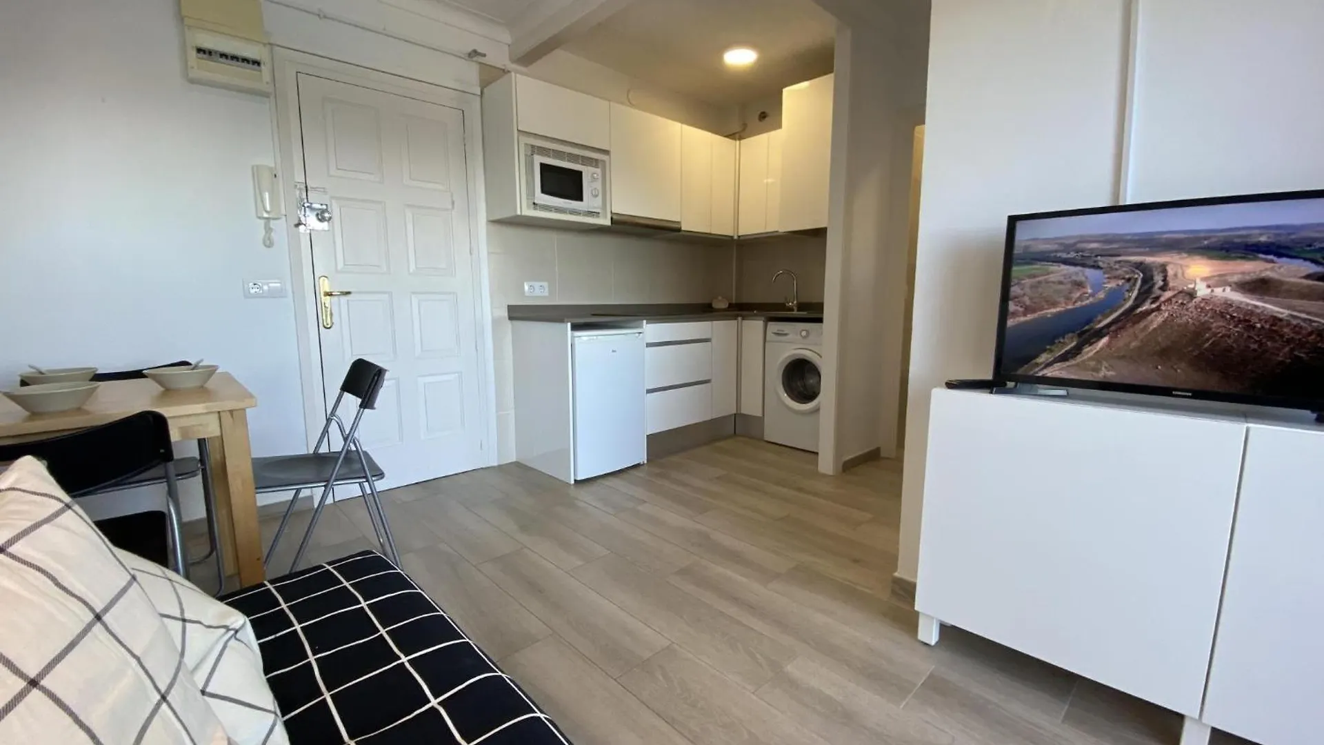 21107 Sea View Διαμέρισμα L' Escala 0*,